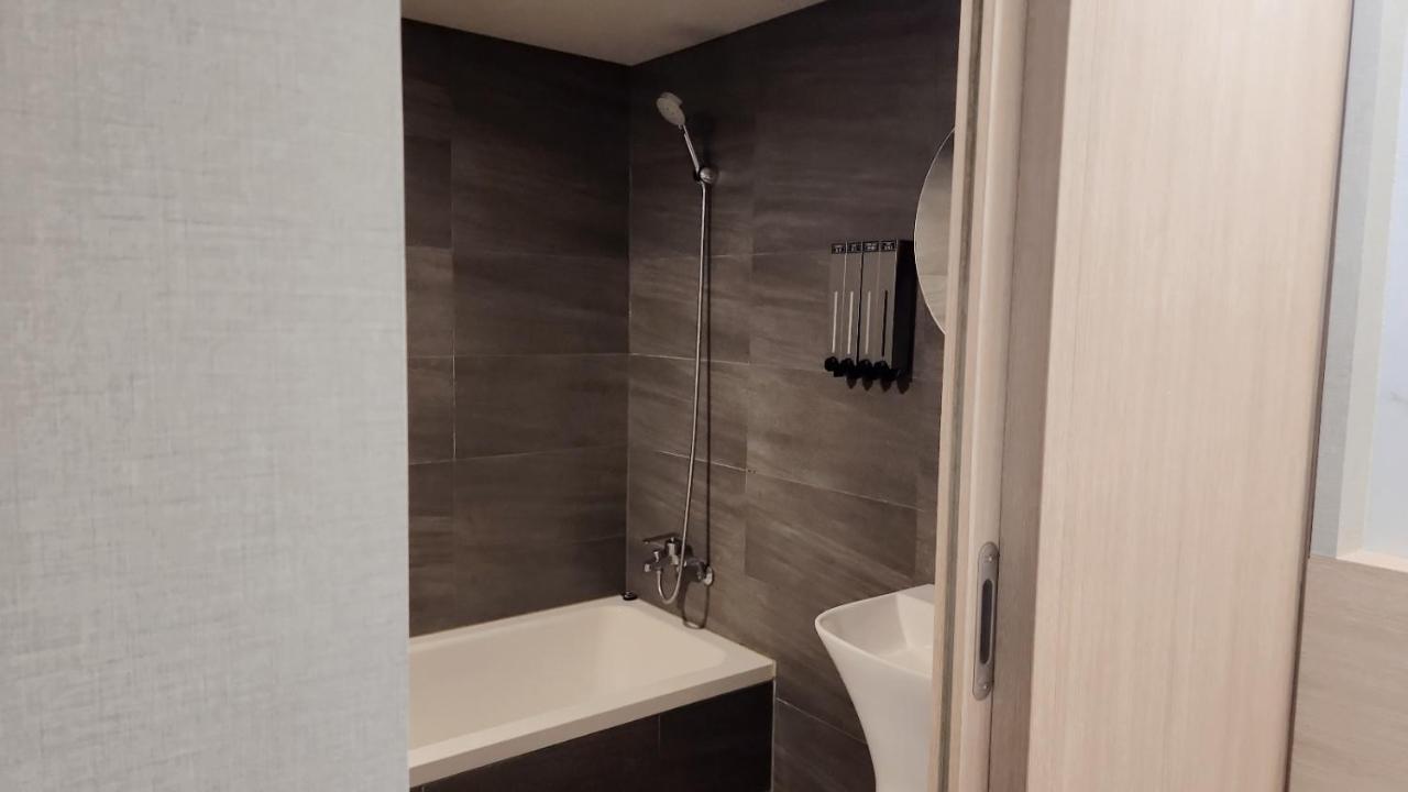 Shire Hotel Busan Station Екстериор снимка